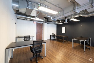 14 NE 1st Ave, Miami, FL to rent Interior Photo- Image 1 of 12