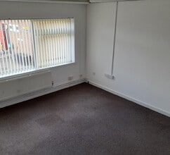 Belgic Sq, Peterborough to rent Interior Photo- Image 2 of 4