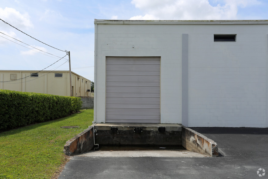 4920 W La Salle St, Tampa, FL for rent - Building Photo - Image 3 of 5