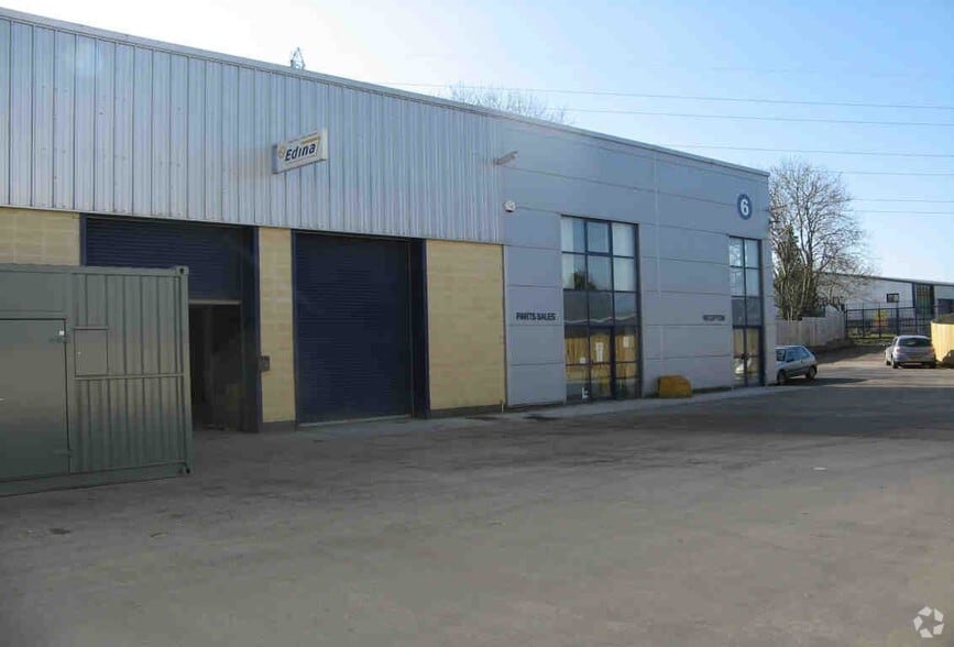 Lissue Industrial Estate, Lisburn to rent - Primary Photo - Image 1 of 1