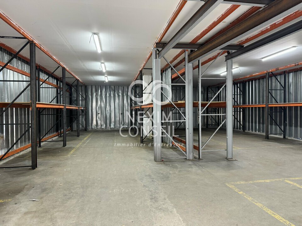 Industrial in La Courneuve to rent Interior Photo- Image 1 of 4