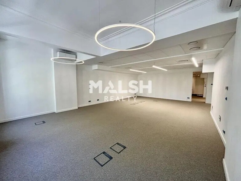 Office in Lyon for sale - Building Photo - Image 3 of 10