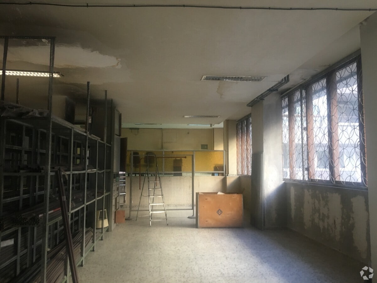 Madrid, MAD 28007 - Unit Puerta 01 - - Interior Photo - Image 2 of 4