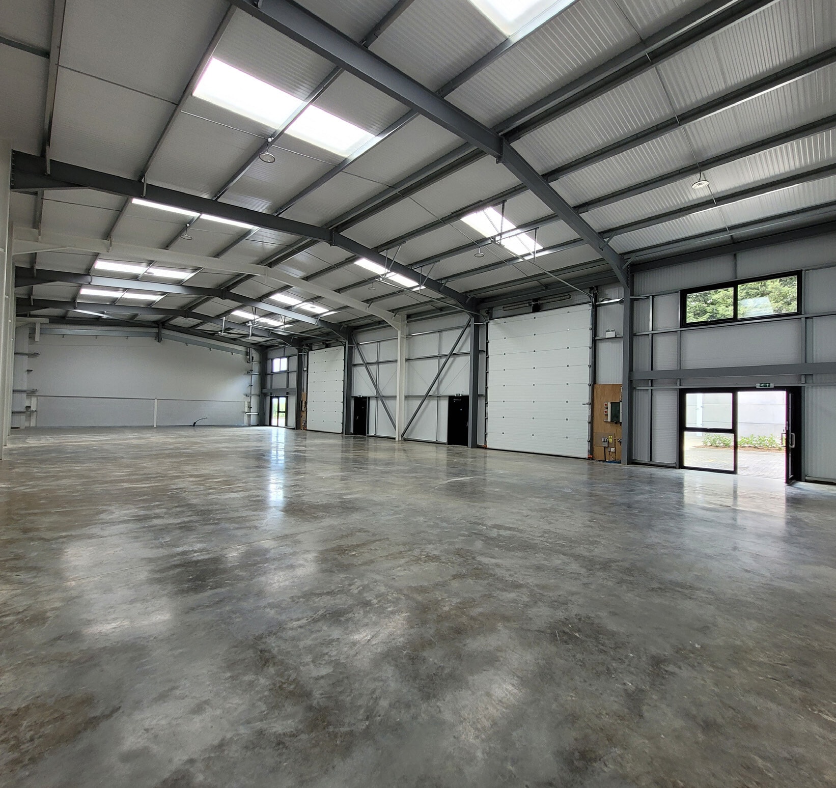 Colesden Rd, Bedford to rent Interior Photo- Image 1 of 2