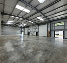 Colesden Rd, Bedford to rent Interior Photo- Image 1 of 2