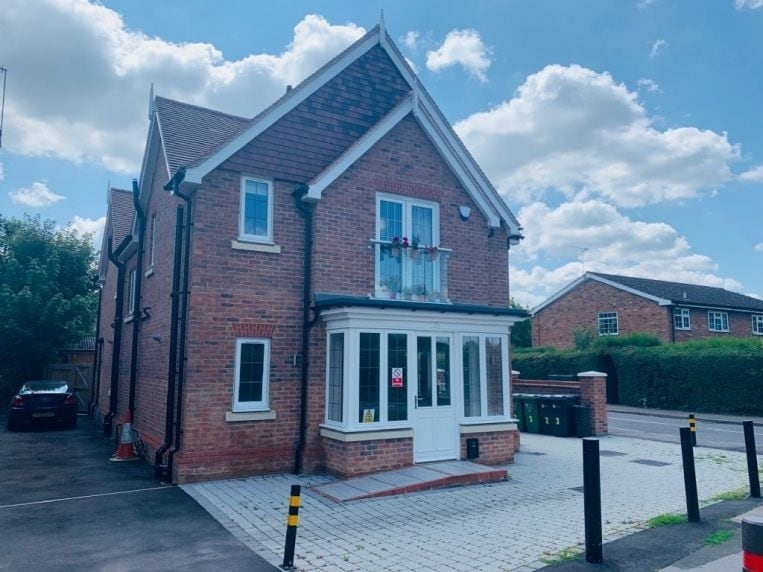 257 Guildford Rd, Effingham for sale Primary Photo- Image 1 of 1