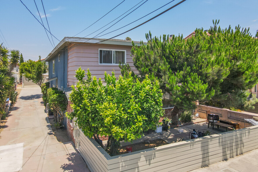 2513 Carnegie Ln, Redondo Beach, CA for sale - Building Photo - Image 2 of 9