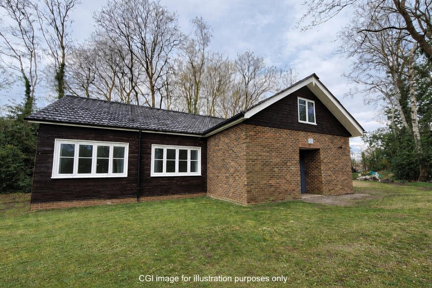 50A Warren Rise, Frimley to rent - Building Photo - Image 2 of 2