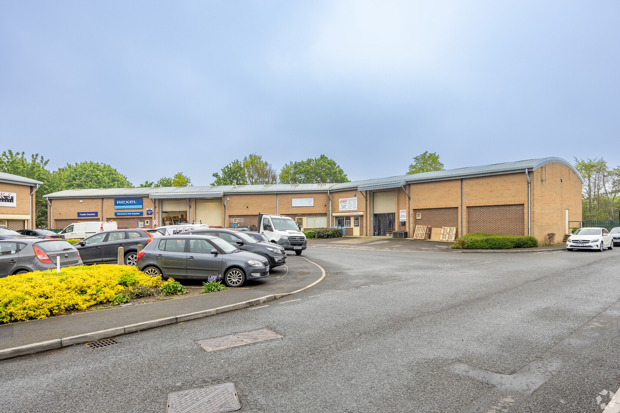Chesterton Ln, Cirencester to rent Primary Photo- Image 1 of 3