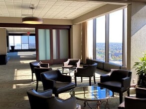 40 N Main St, Dayton, OH to rent Interior Photo- Image 2 of 28