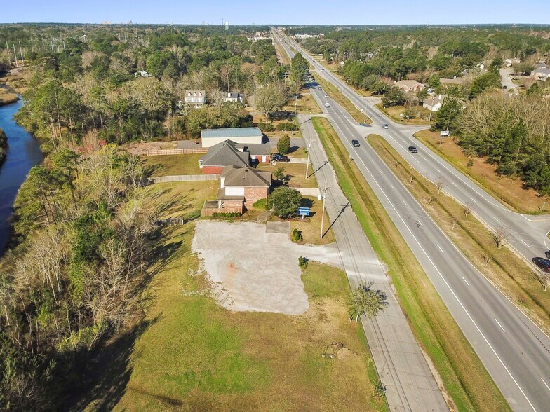 4208 Bienville Blvd, Ocean Springs, MS for sale - Building Photo - Image 3 of 42