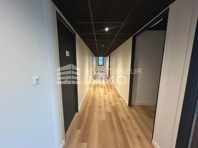 Office in Lognes to rent - Interior Photo - Image 3 of 6