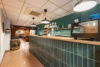 Retail in Barcelona, Barcelona to rent Interior Photo- Image 1 of 23