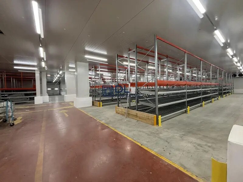 Industrial in Thiais to rent Interior Photo- Image 1 of 15