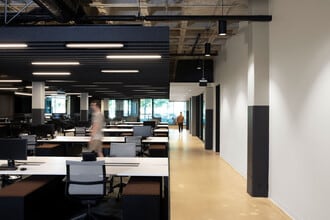 2625 Townsgate Rd, Westlake Village, CA to rent Interior Photo- Image 2 of 8