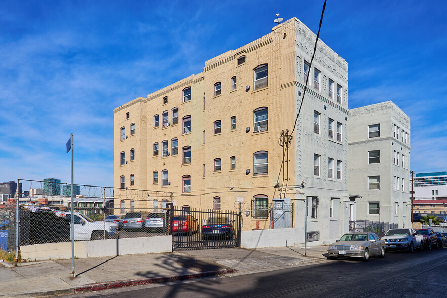 915 S Carondelet St, Los Angeles, CA for sale - Building Photo - Image 2 of 13