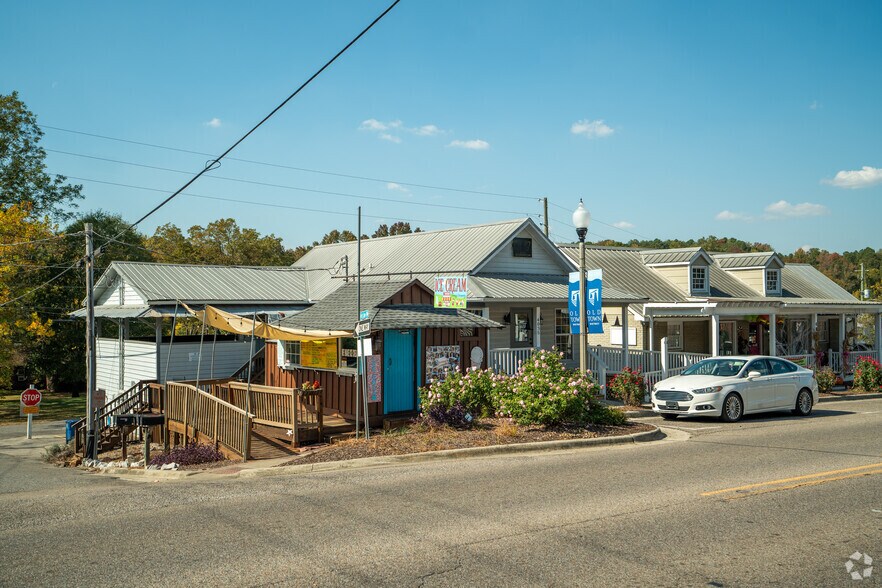 4035 Helena Rd, Helena, AL for sale - Building Photo - Image 1 of 2