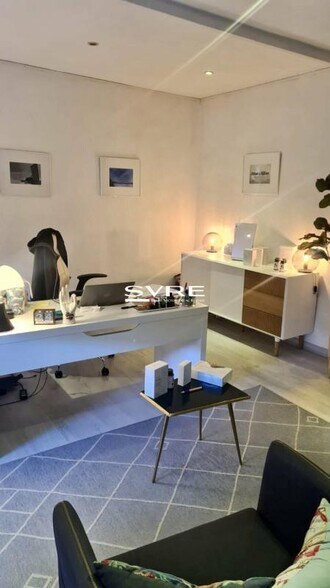 Office in Marseille for sale - Interior Photo - Image 1 of 6