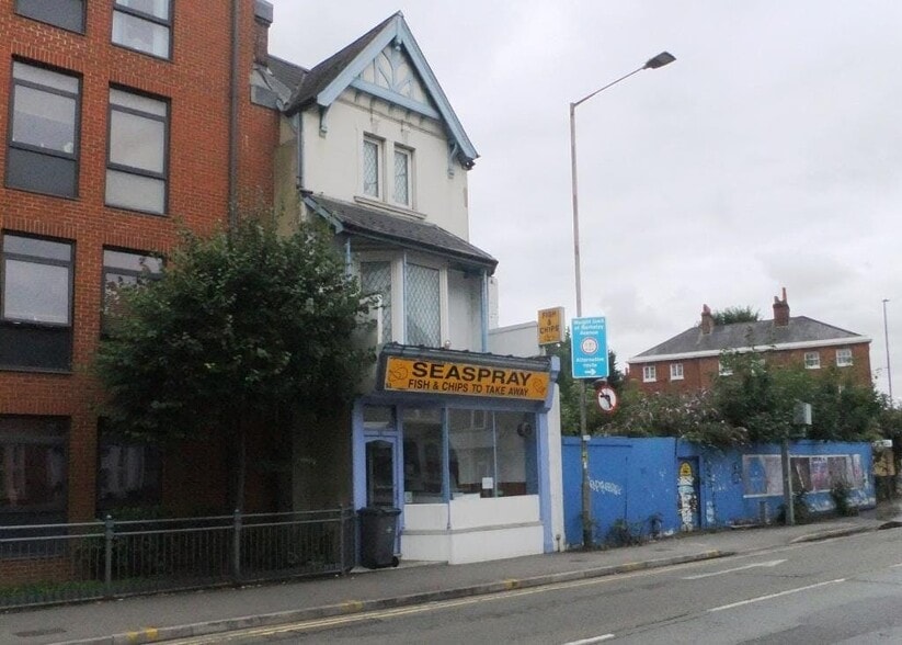 53 Crown St, Reading for sale - Building Photo - Image 2 of 11