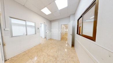 Retail in Leganés, Madrid to rent Interior Photo- Image 2 of 13