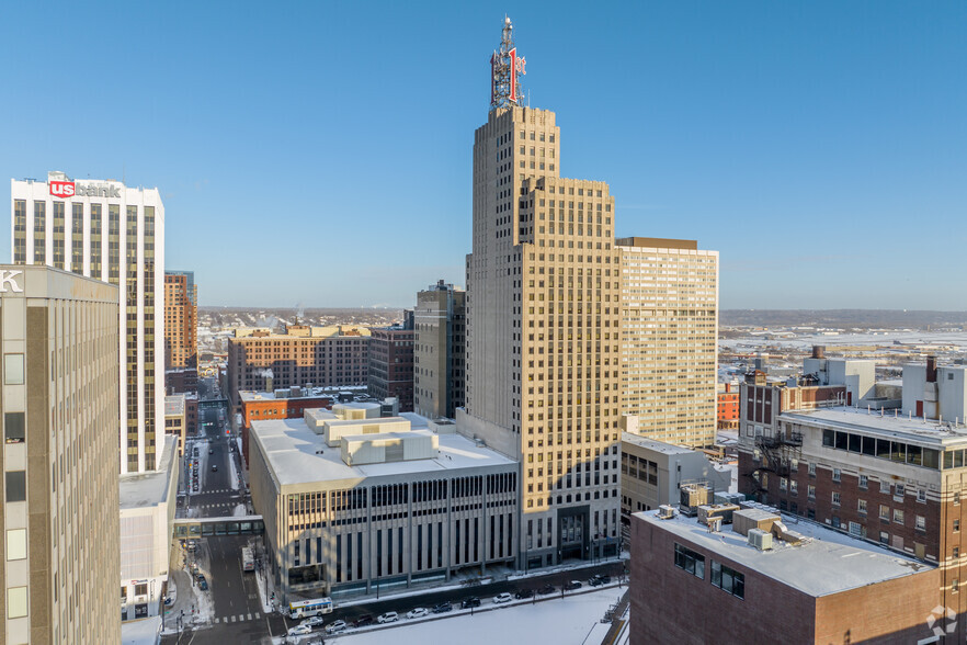 332 Minnesota St, Saint Paul, MN for sale - Primary Photo - Image 1 of 21