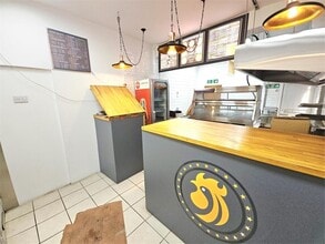 11 West St, Southend On Sea to rent Interior Photo- Image 2 of 8