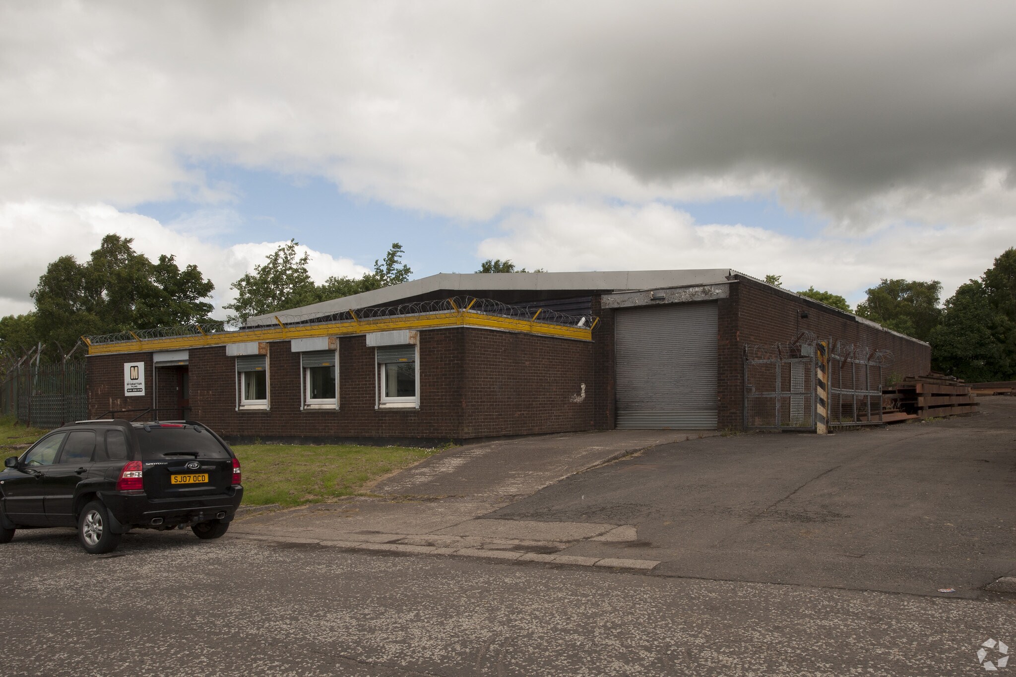 301-303 Glentanar Rd, Glasgow for sale Primary Photo- Image 1 of 1