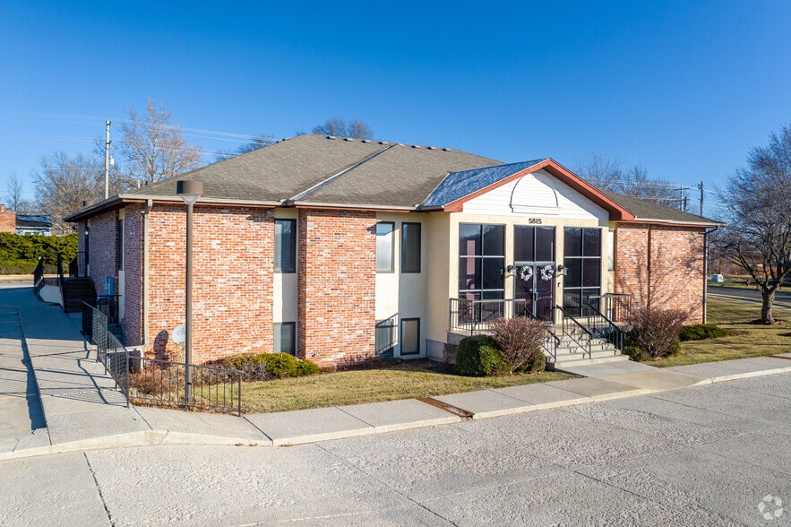 5815 SW 29th St, Topeka, KS for sale - Primary Photo - Image 1 of 12