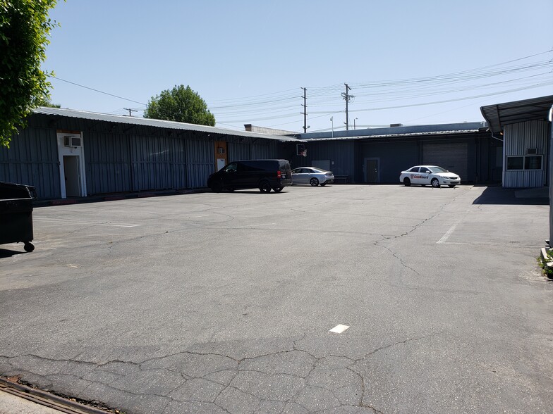 14845 Oxnard St, Van Nuys, CA for sale - Building Photo - Image 2 of 16