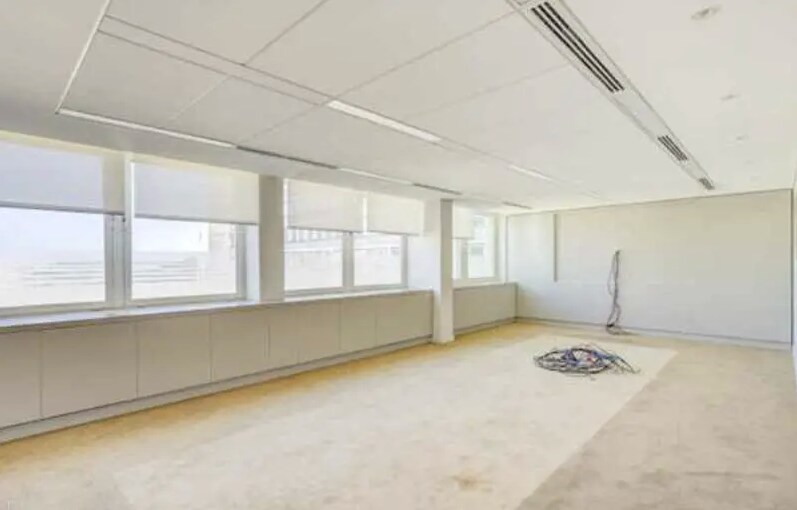 80-106 Boulevard Victor Hugo, Clichy, HDS 92110 - Unit 01 -  - Interior Photo - Image 1 of 5