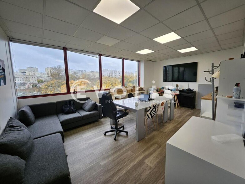 Office in Chatillon for sale - Interior Photo - Image 1 of 20