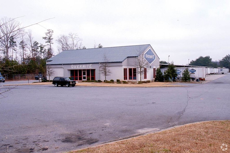 775 Marathon Pky, Lawrenceville, GA for rent - Building Photo - Image 2 of 3