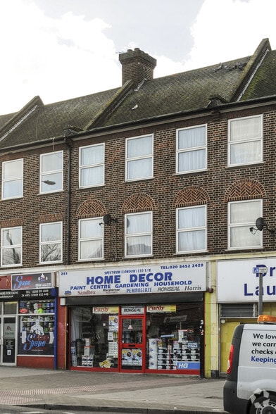 241 Neasden Ln, London for sale - Primary Photo - Image 1 of 1