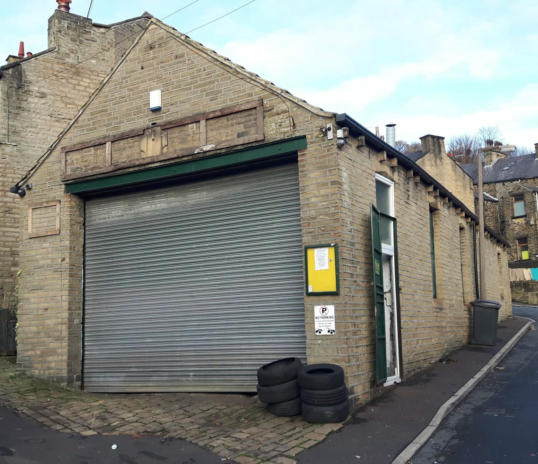 East Para, Sowerby Bridge for sale Primary Photo- Image 1 of 1