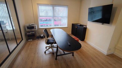 214-220 Lisburn Rd, Belfast to rent Interior Photo- Image 1 of 7