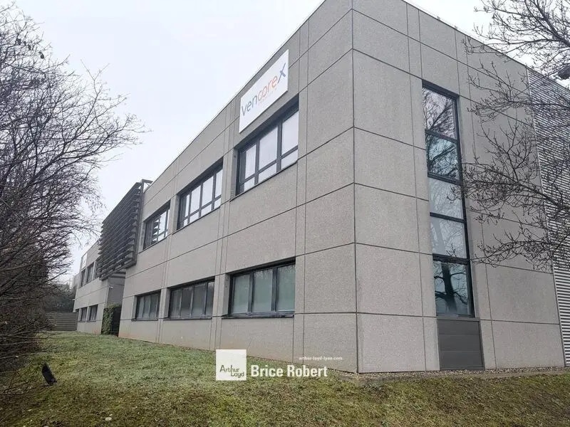 Office in Saint-Priest to rent Building Photo- Image 1 of 15
