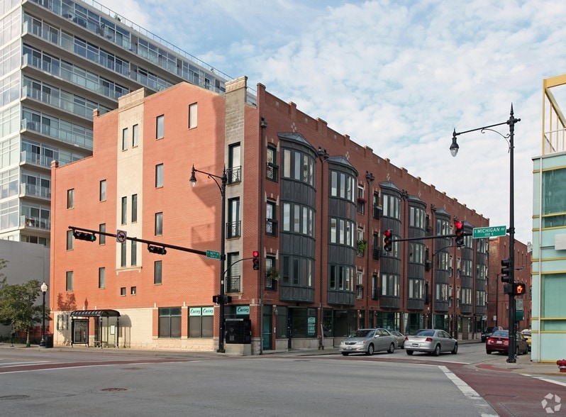 67-79 E 16th St, Chicago, IL for sale - Primary Photo - Image 1 of 1