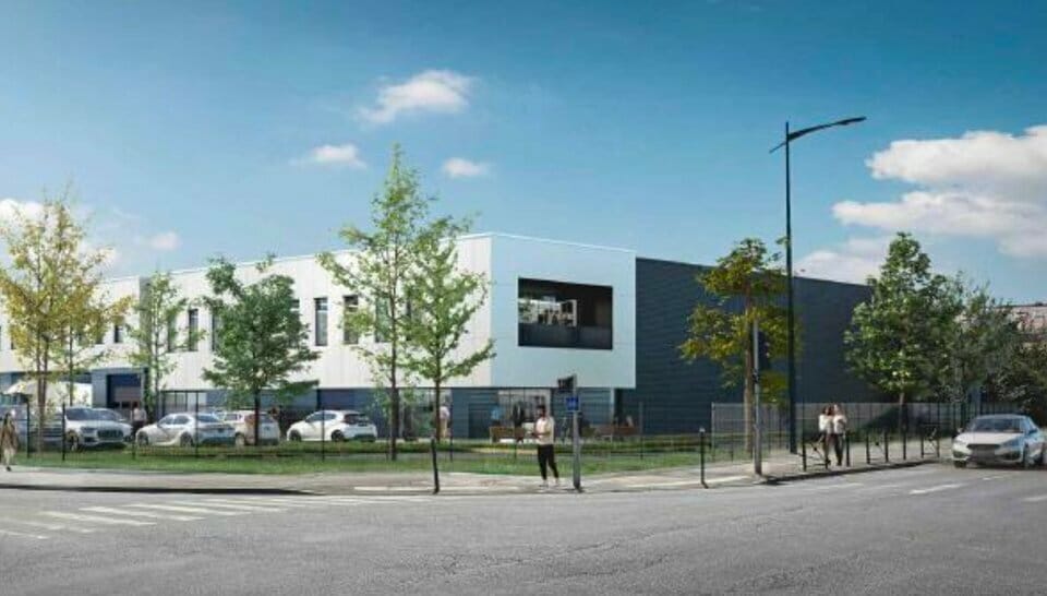 Light Industrial in Ozoir-la-Ferrière to rent - Building Photo - Image 1 of 2