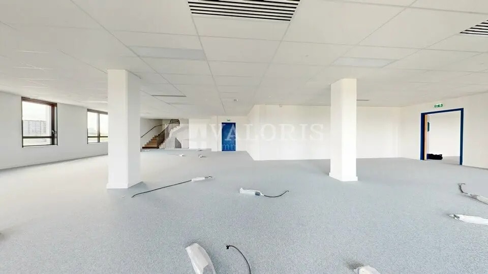 Office in Lyon for sale - Interior Photo - Image 3 of 14