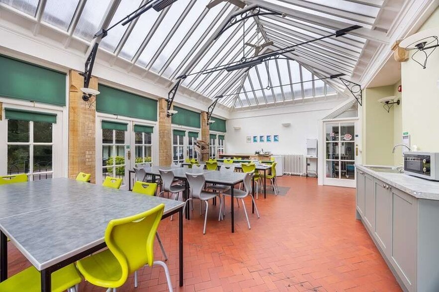 Kingston Rd, Taunton to rent - Building Photo - Image 3 of 10