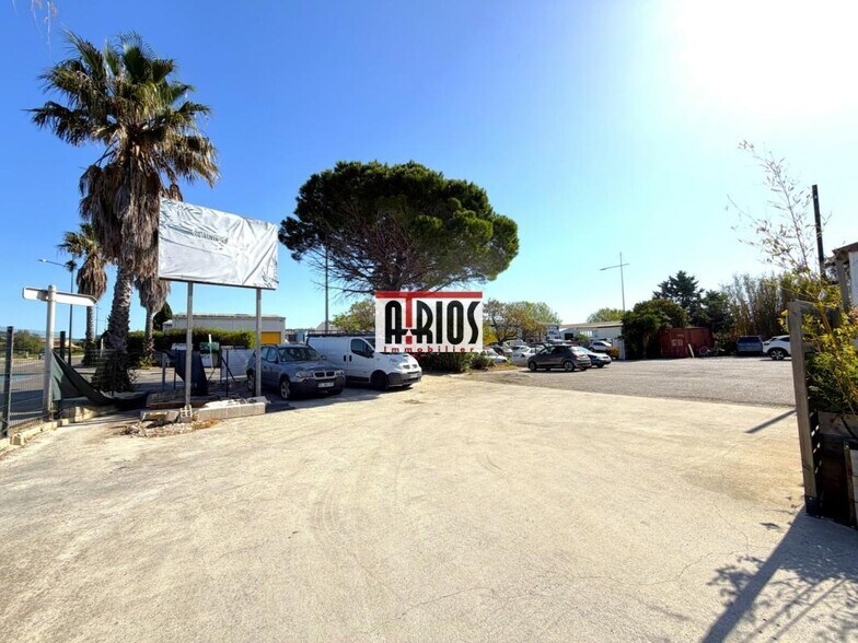Retail in Hyères for sale - Building Photo - Image 3 of 4