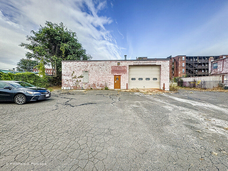 101 N Bridge St, Holyoke, MA for sale - Building Photo - Image 1 of 1