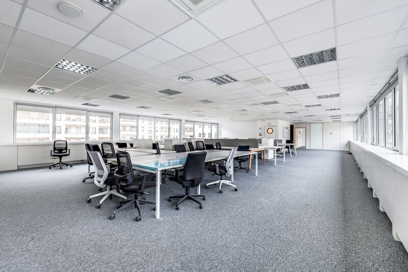 Office in Levallois-Perret to rent - Interior Photo - Image 3 of 13