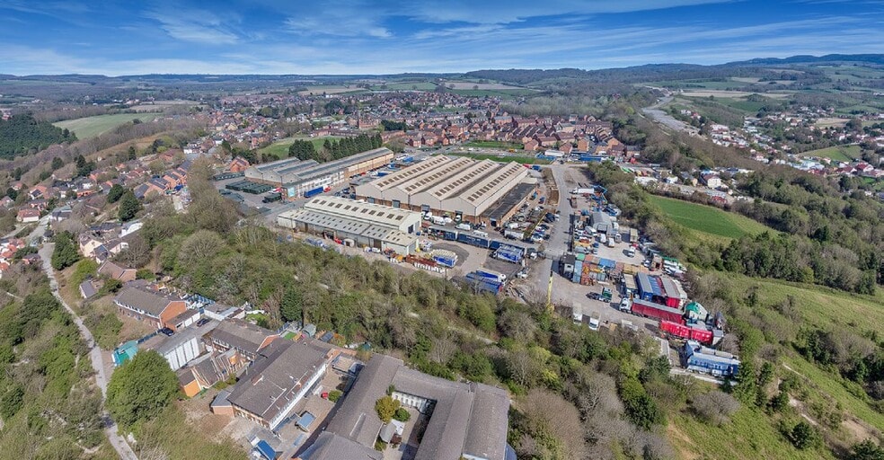 Bestwood Business Park portfolio of 7 properties for sale on LoopNet.co.uk - Aerial - Image 2 of 13