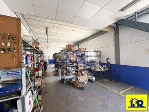 Industrial in Cuenca, Cuenca for sale Interior Photo- Image 1 of 1