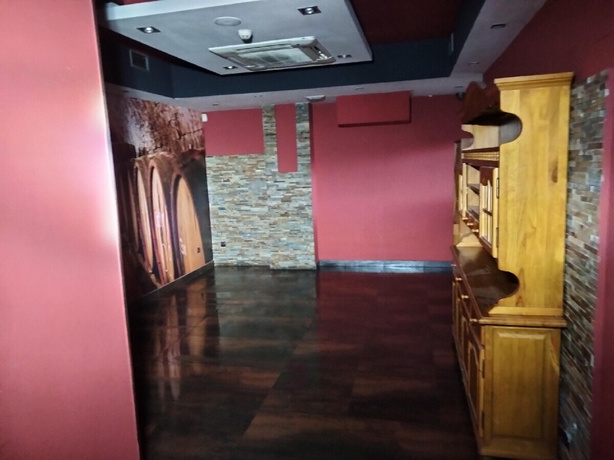 Seseña, TOL 45223 - Unit 01 -  - Interior Photo - Image 2 of 7