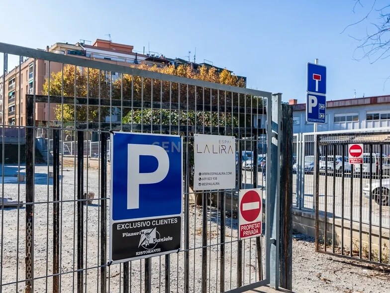 Retail in Montornès del Vallès, Barcelona to rent - Building Photo - Image 3 of 3