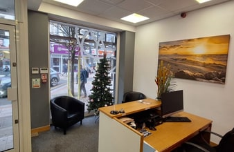 16-18 Chapel Rd, Worthing to rent Interior Photo- Image 2 of 5