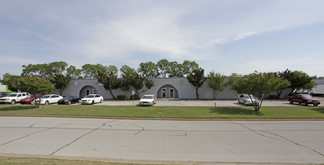 More details for 1509-1521 Central Park Dr, Hurst, TX - Light Industrial for Rent