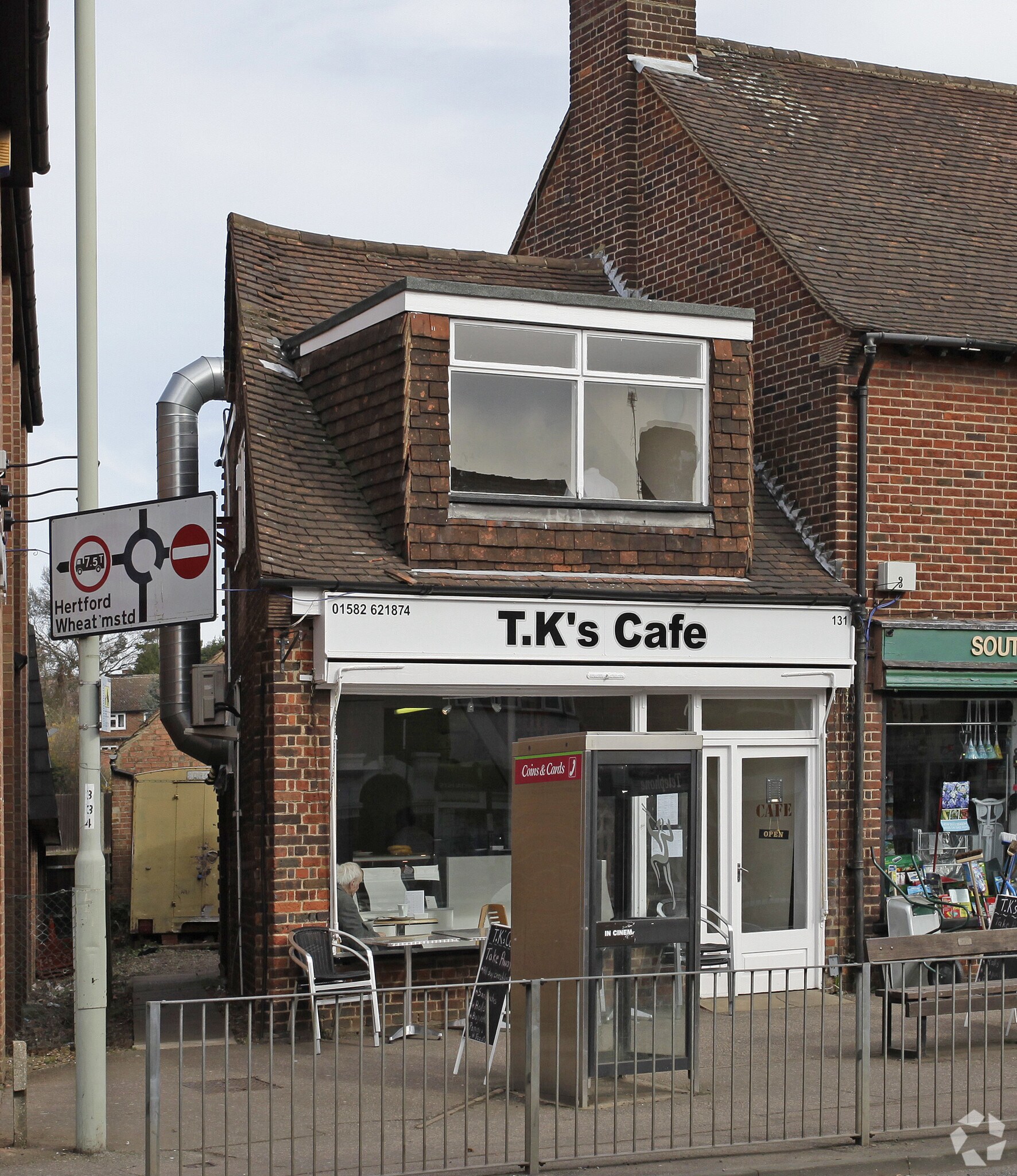 131 Southdown Rd, Harpenden for sale Primary Photo- Image 1 of 1